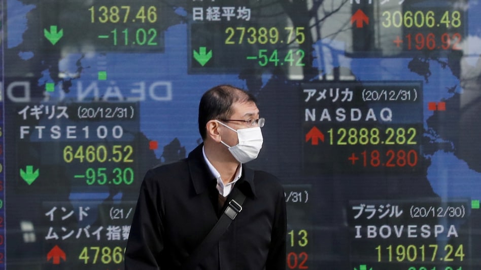 Asian shares drop sharply as US price data revives rate hike jitters (Photo: Reuters) Asian shares drop sharply as US price data revives rate hike jitters (Photo: Reuters)