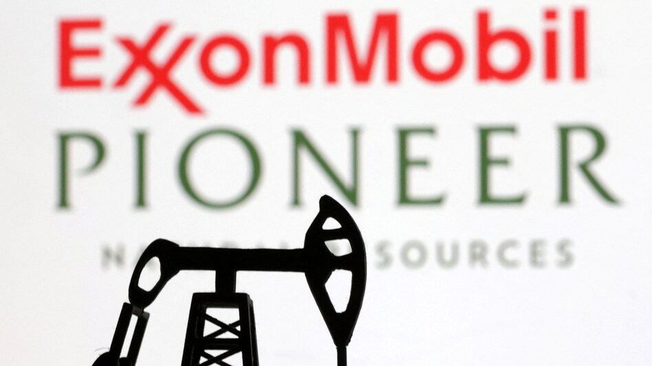 The deal would be Exxon's biggest since its $81 billion purchase of Mobil Oil in 1998, years before the shale boom began, and the largest acquisition this year by any company The deal would be Exxon's biggest since its $81 billion purchase of Mobil Oil in 1998, years before the shale boom began, and the largest acquisition this year by any company