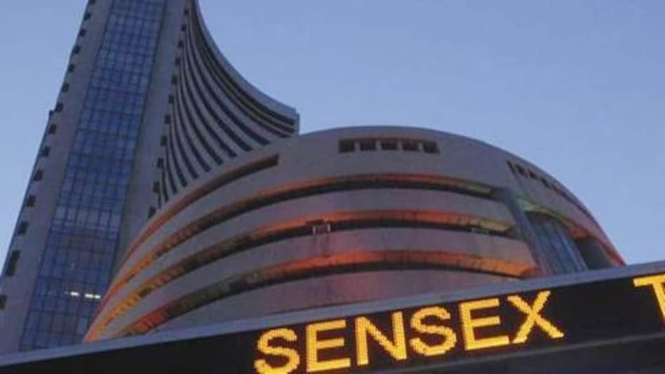 Sensex, Nifty trading flat in early deals; Kotak Bank top loser post Q2 earnings Sensex, Nifty trading flat in early deals; Kotak Bank top loser post Q2 earnings