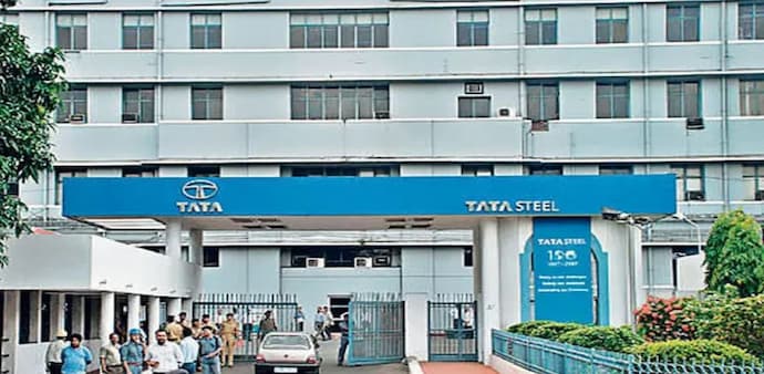 Shares of Tata Steel are trading lower than the 5 day, 10 day, 20 day, 30 day, 50 day, 100 day but higher than the 150 day and 200 day moving averages. Shares of Tata Steel are trading lower than the 5 day, 10 day, 20 day, 30 day, 50 day, 100 day but higher than the 150 day and 200 day moving averages.