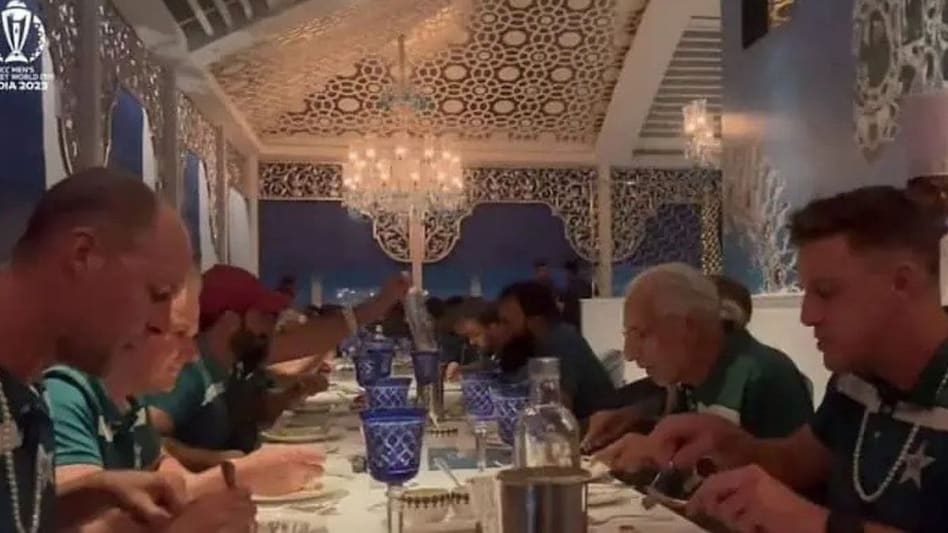 Pakistan cricket team enjoyed dinner at 'Jewel of Nizam' in Hyderabad Pakistan cricket team enjoyed dinner at 'Jewel of Nizam' in Hyderabad