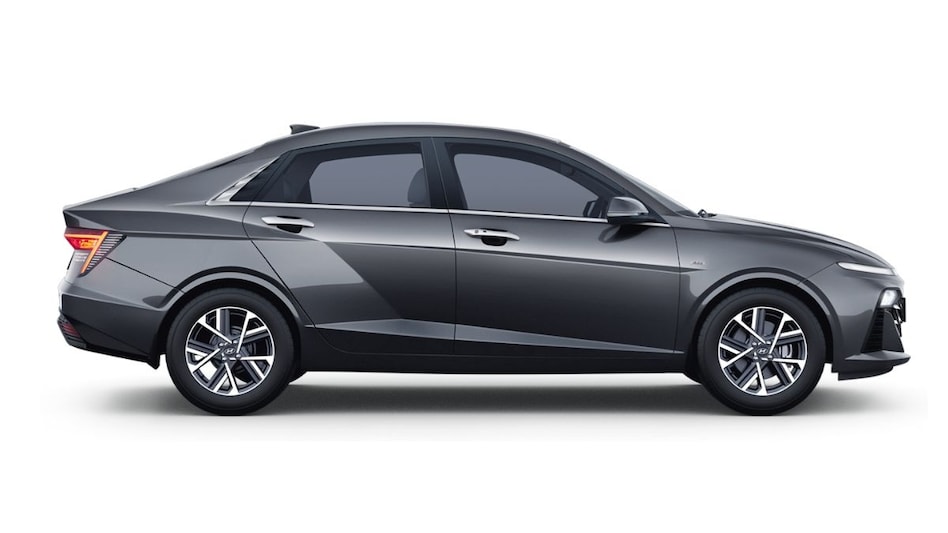 Hyundai Verna scores 5-star rating in Global NCAP crash test Hyundai Verna scores 5-star rating in Global NCAP crash test