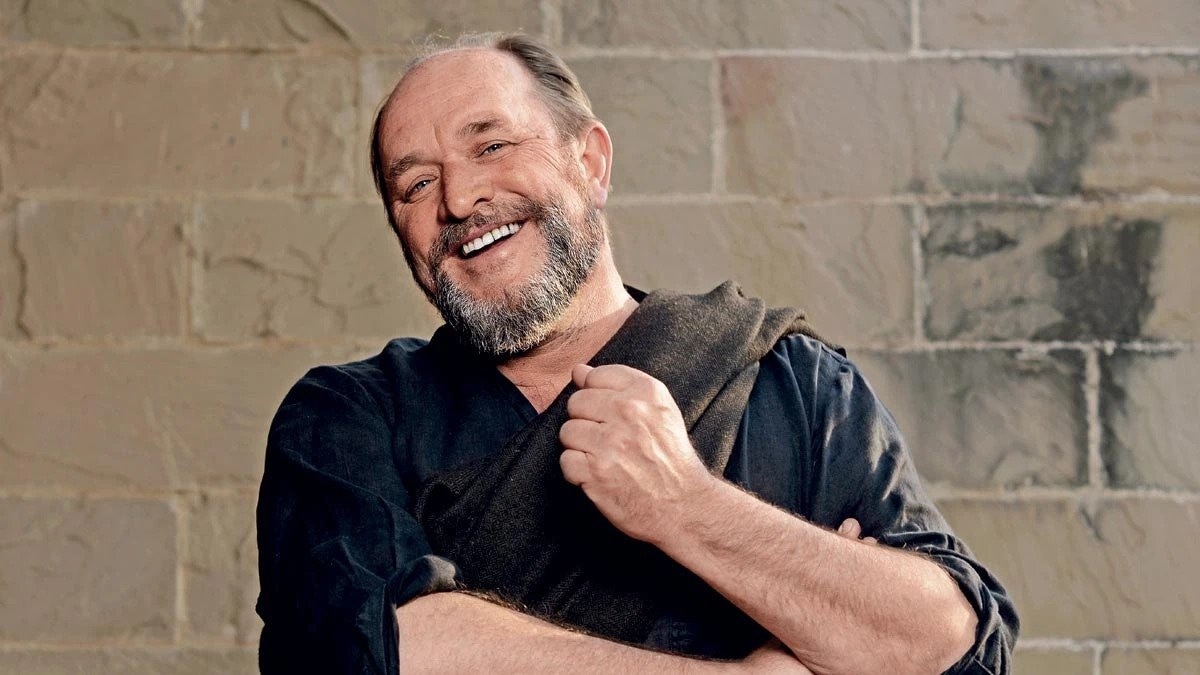 William Dalrymple is also one of the directors of the Jaipur Literature Festival (JLF) William Dalrymple is also one of the directors of the Jaipur Literature Festival (JLF)