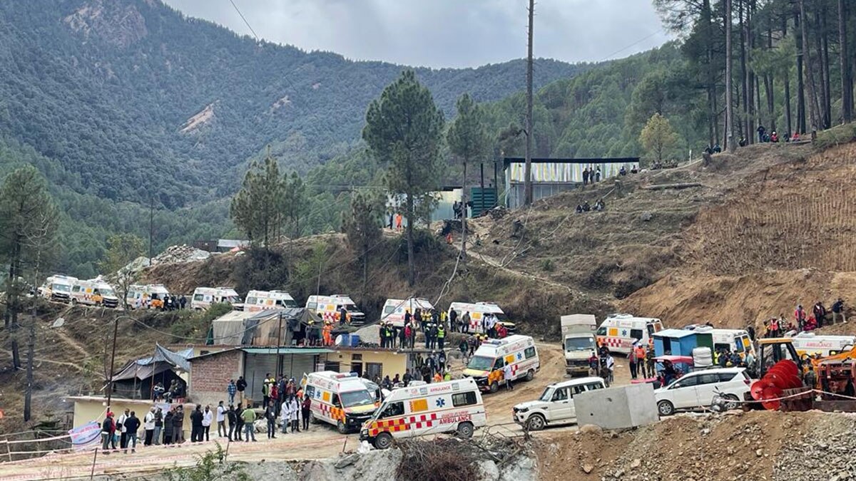 Rescuers drilled through rocks and debris on Tuesday to reach 41 workers trapped for 17 days. Rescuers drilled through rocks and debris on Tuesday to reach 41 workers trapped for 17 days.