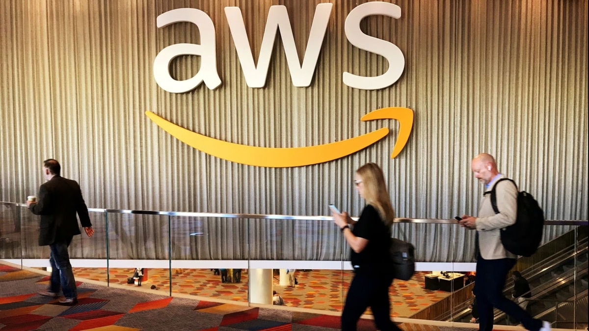 The palm-recognition technology by AWS leverages advanced AI and ML to generate a palm signature linked to identification credentials like badges, employee IDs, or PINs. The palm-recognition technology by AWS leverages advanced AI and ML to generate a palm signature linked to identification credentials like badges, employee IDs, or PINs.