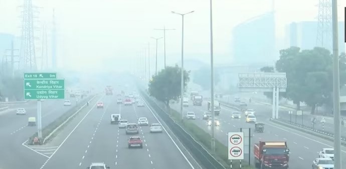 On Tuesday, the Supreme Court directed five states, including Delhi, Punjab, Haryana, Uttar Pradesh and Rajasthan, to file affidavits stating measures taken by them to control the problem of air pollution On Tuesday, the Supreme Court directed five states, including Delhi, Punjab, Haryana, Uttar Pradesh and Rajasthan, to file affidavits stating measures taken by them to control the problem of air pollution