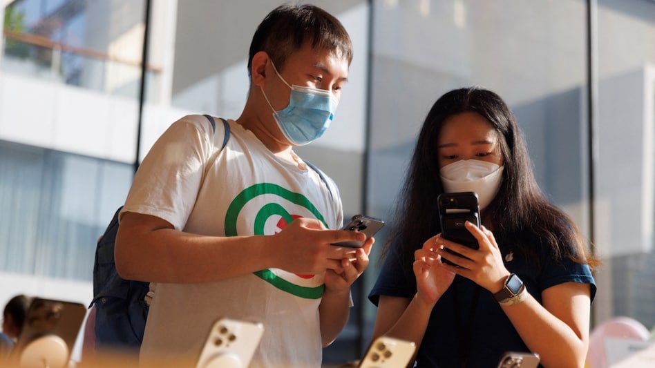 Tata Group's decision to expand manufacturing and augment its workforce follows its recent acquisition of Wistron's iPhone assembly plant in Karnataka's Kolar district. Tata Group's decision to expand manufacturing and augment its workforce follows its recent acquisition of Wistron's iPhone assembly plant in Karnataka's Kolar district.