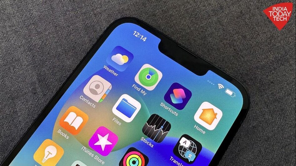 iPhone SE 4 to look like iPhone 14, new report reveals iPhone SE 4 to look like iPhone 14, new report reveals