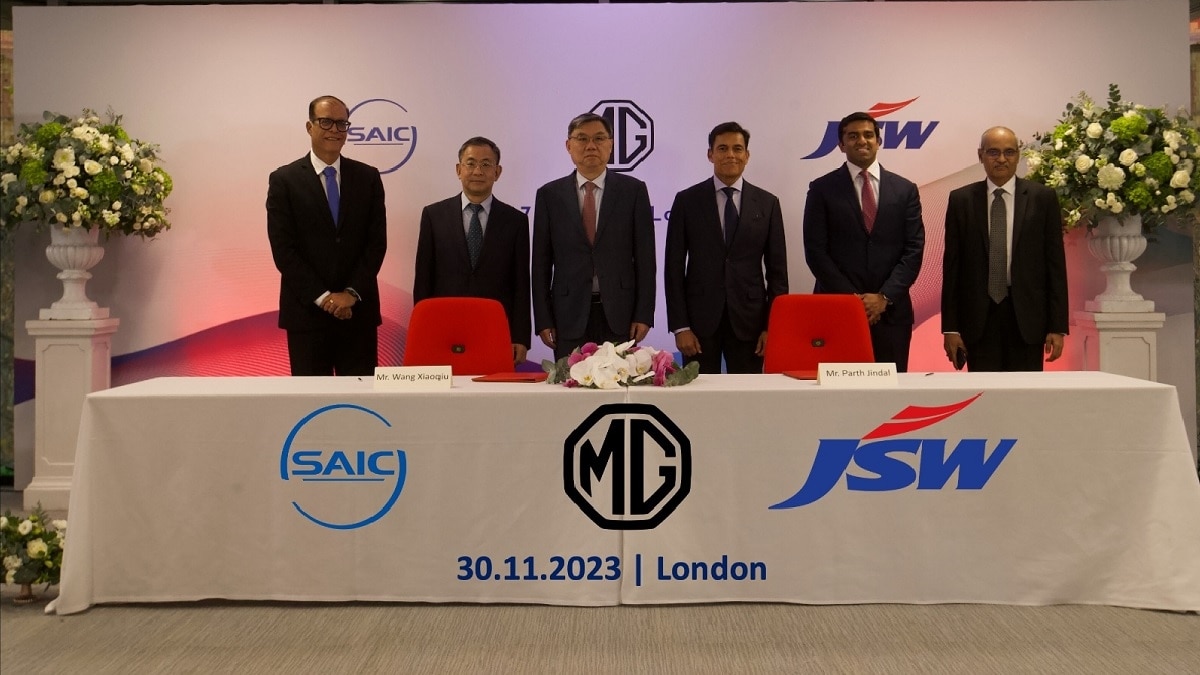 China's SAIC Motor announces joint venture with JSW Group; JSW will hold 35% in the Indian JV operations for MG Motor India China's SAIC Motor announces joint venture with JSW Group; JSW will hold 35% in the Indian JV operations for MG Motor India
