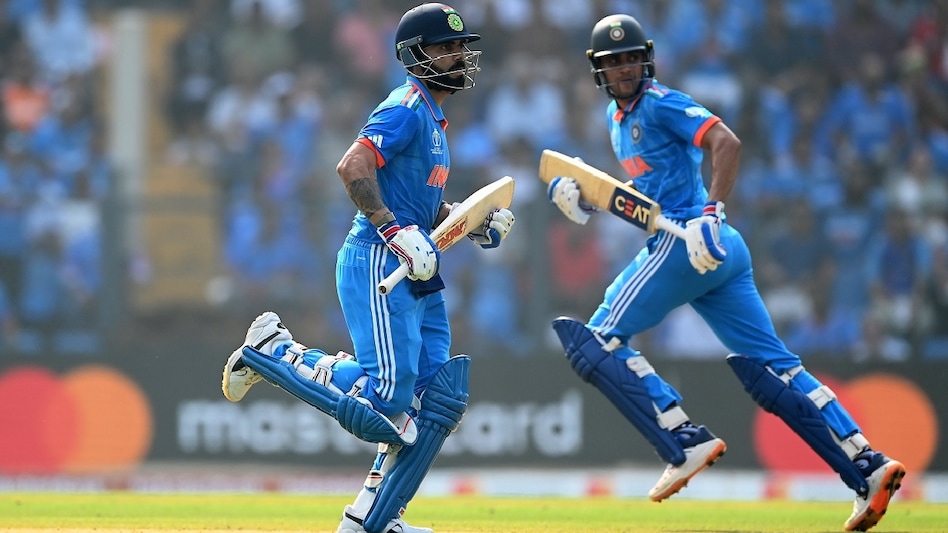 'The King and Prince show at Wankhede': Cricket lovers praise Kohli-Gill partnership against Sri Lanka 'The King and Prince show at Wankhede': Cricket lovers praise Kohli-Gill partnership against Sri Lanka
