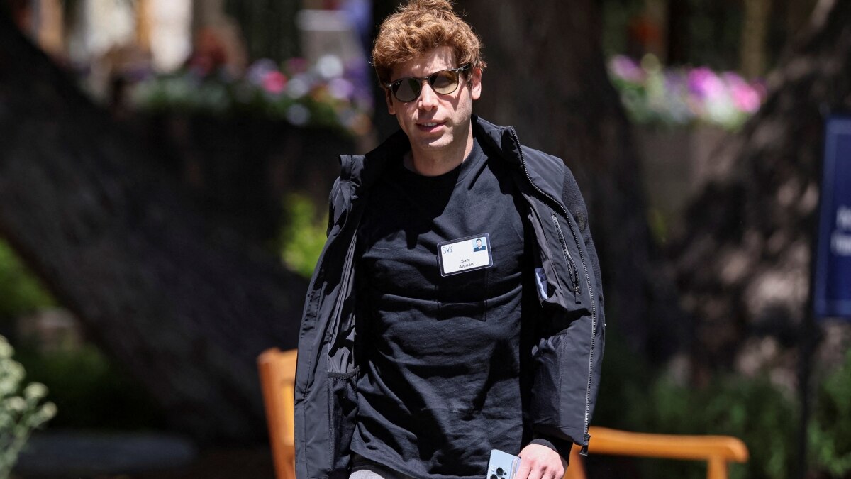 Microsoft, under CEO Sam Altman, will hold a non-voting, observer position. Microsoft, under CEO Sam Altman, will hold a non-voting, observer position.