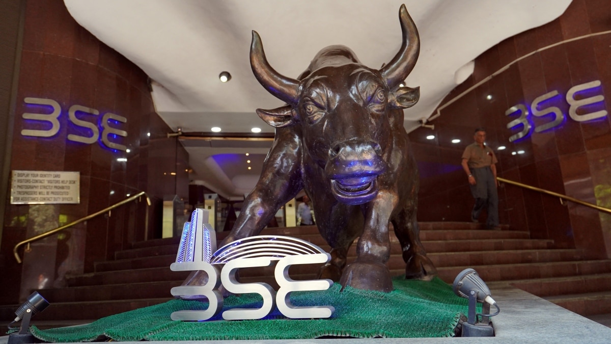 November 24 marked the culmination of this frenetic activity in the primary market, culminating in the launch of five mainboard IPOs aiming to raise an impressive Rs 377 crore. November 24 marked the culmination of this frenetic activity in the primary market, culminating in the launch of five mainboard IPOs aiming to raise an impressive Rs 377 crore.