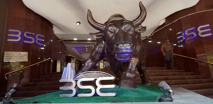 November 24 marked the culmination of this frenetic activity in the primary market, culminating in the launch of five mainboard IPOs aiming to raise an impressive Rs 377 crore. November 24 marked the culmination of this frenetic activity in the primary market, culminating in the launch of five mainboard IPOs aiming to raise an impressive Rs 377 crore.