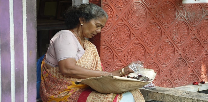 A 2022 study reveals high loneliness rates in Tamil Nadu among the elderly, emphasising the impact on those living alone A 2022 study reveals high loneliness rates in Tamil Nadu among the elderly, emphasising the impact on those living alone