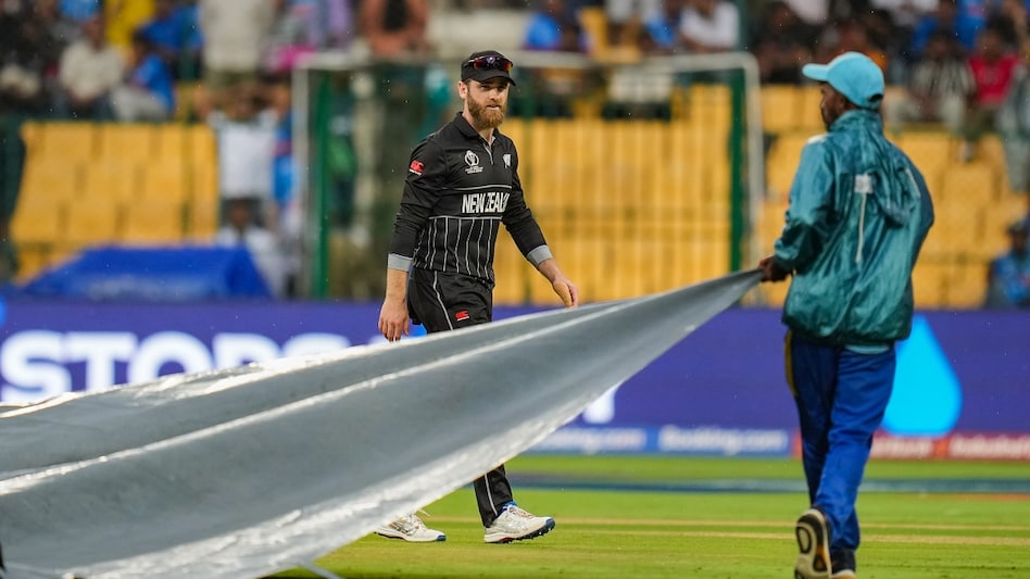 New Zealand's last clash with Pakistan, played at the same venue last Saturday, was interrupted by rain. New Zealand's last clash with Pakistan, played at the same venue last Saturday, was interrupted by rain.