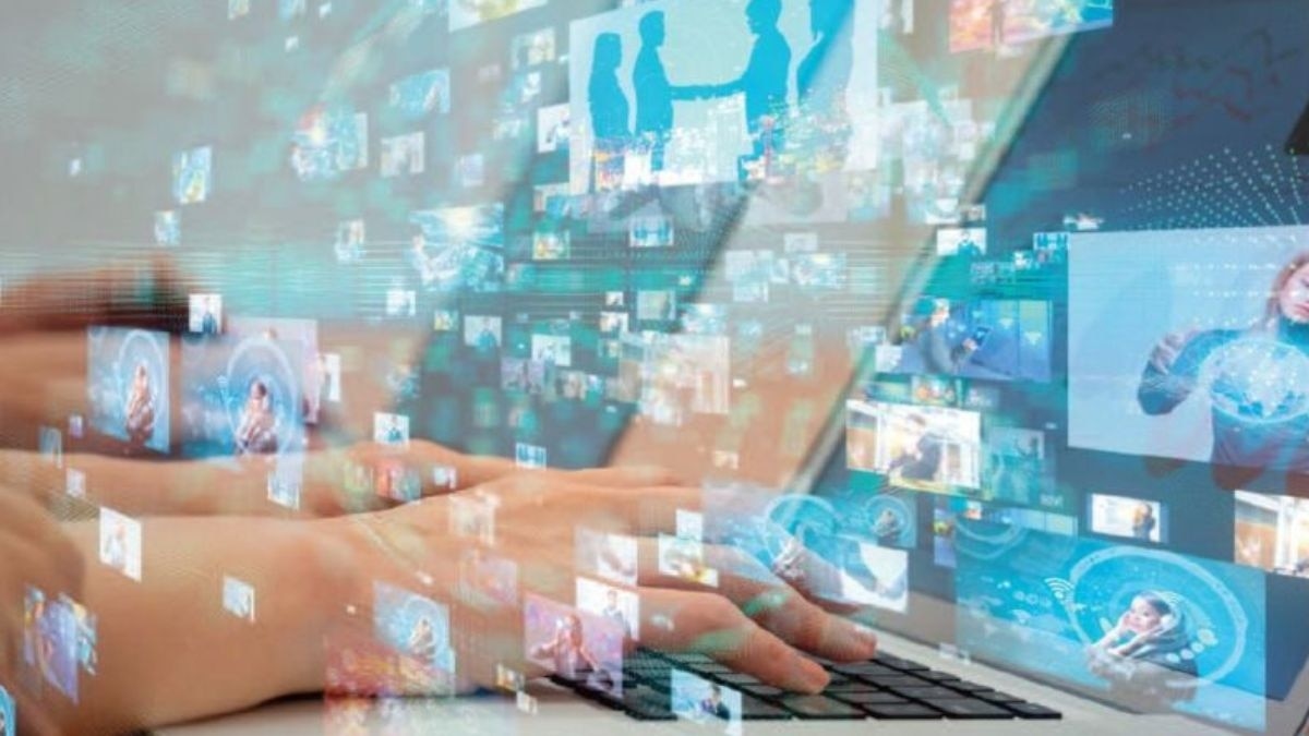 Radhakrishnan was tricked into sending Rs 40,000 to a scammer who contacted him via WhatsApp. Radhakrishnan was tricked into sending Rs 40,000 to a scammer who contacted him via WhatsApp.