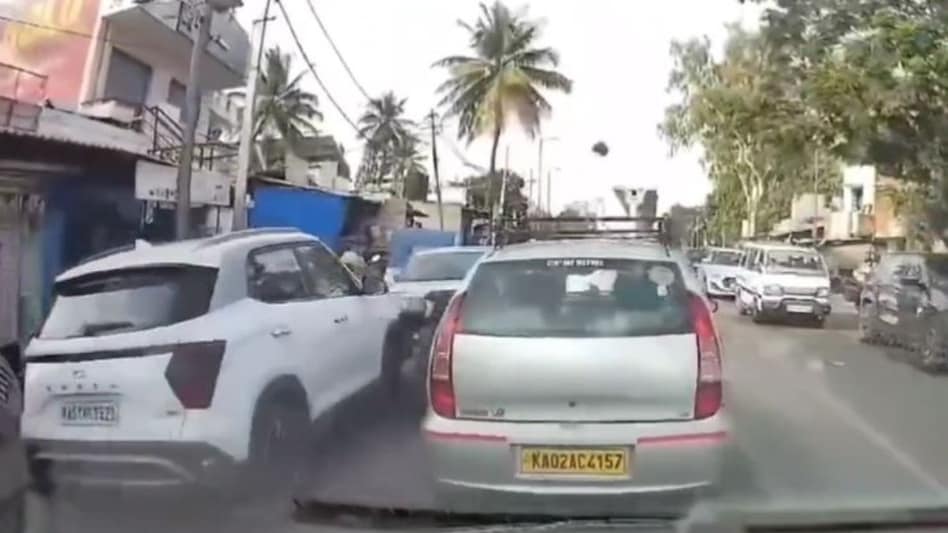 Bengaluru: Four injured as rashly driven SUV rams into bikes on Diwali Bengaluru: Four injured as rashly driven SUV rams into bikes on Diwali