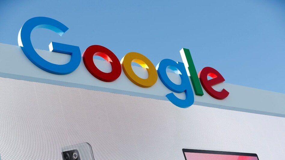 Google employees work over 40 hours a week, a new HR memo confirms Google employees work over 40 hours a week, a new HR memo confirms