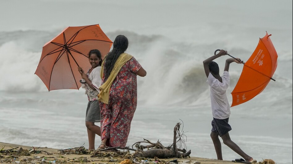 Cyclone Michaung: Tamil Nadu govt issues alert to fishermen, general public Cyclone Michaung: Tamil Nadu govt issues alert to fishermen, general public