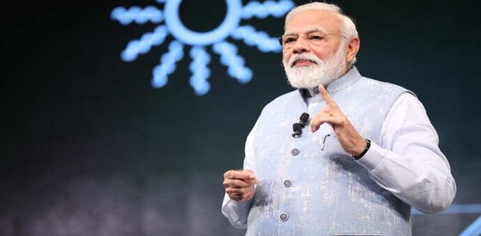 Prime Minister Narendra Modi interacted with participants of Grand Finale of Smart India Hackathon 2023 Prime Minister Narendra Modi interacted with participants of Grand Finale of Smart India Hackathon 2023