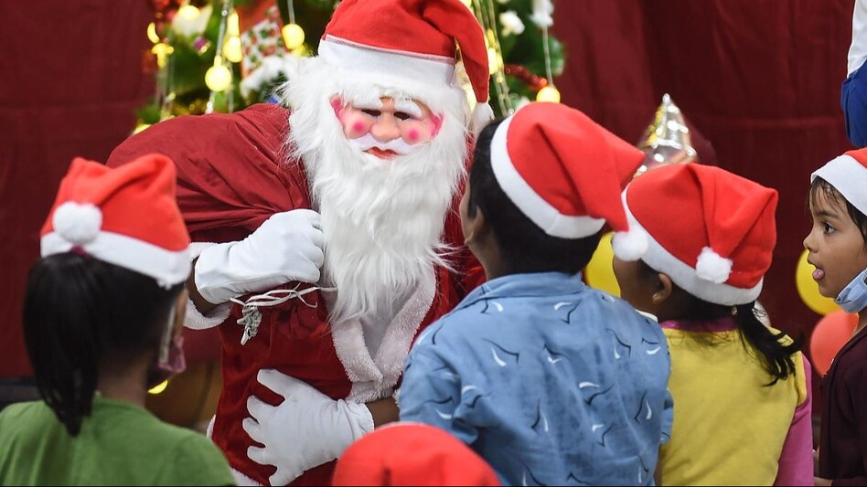 The notice further noted that if any kind of complaint or dispute comes to notice, ex-parte disciplinary action will be proposed against the institution concerned The notice further noted that if any kind of complaint or dispute comes to notice, ex-parte disciplinary action will be proposed against the institution concerned