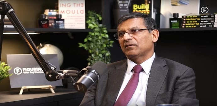 Raghuram Rajan speaks about his salary as RBI Governor Raghuram Rajan speaks about his salary as RBI Governor