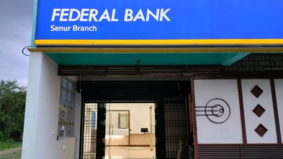 Federal Bank: The Jhunjhunwala-backed bank noted that the approval granted by the RBI is subject to the compliance with the relevant provisions of the Banking Regulation Act, 1949. Federal Bank: The Jhunjhunwala-backed bank noted that the approval granted by the RBI is subject to the compliance with the relevant provisions of the Banking Regulation Act, 1949.