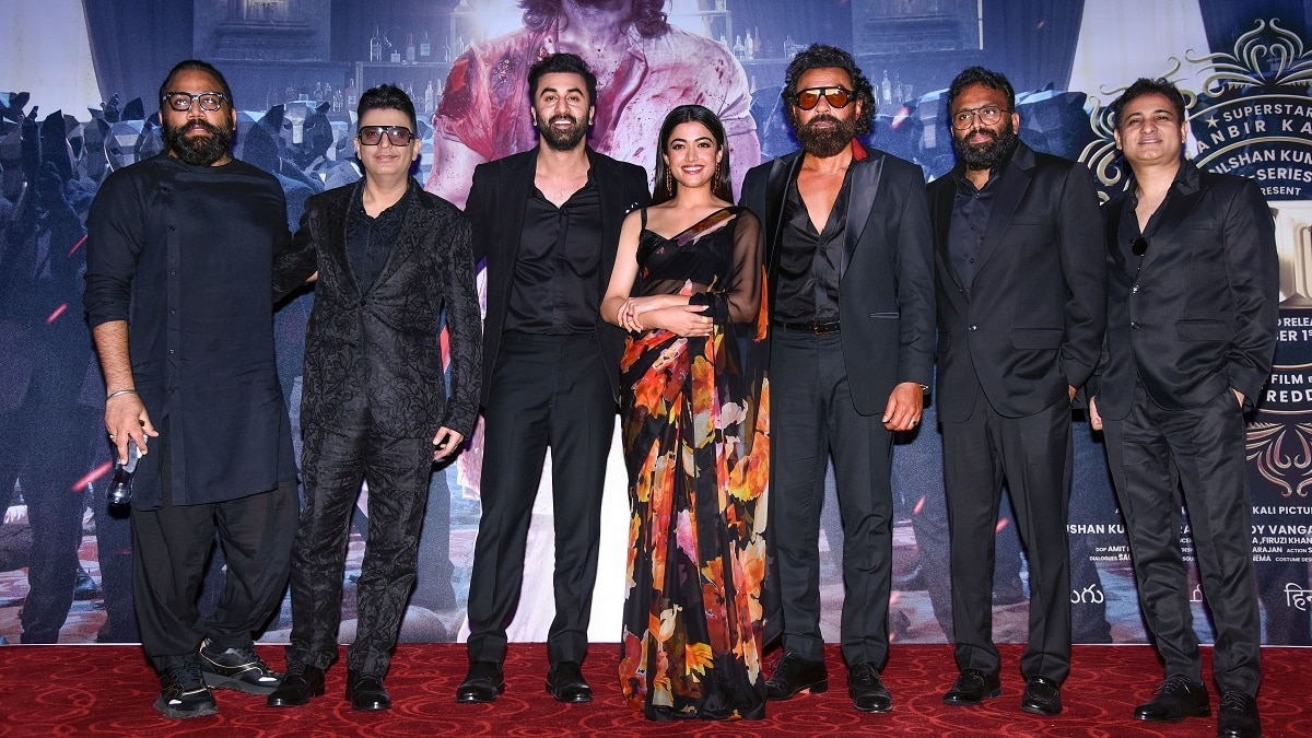 'Animal' box office collection: Netizens in awe of director Sandeep Reddy Vanga for Ranbir Kapoor-starrer's 'monster Monday' 'Animal' box office collection: Netizens in awe of director Sandeep Reddy Vanga for Ranbir Kapoor-starrer's 'monster Monday'