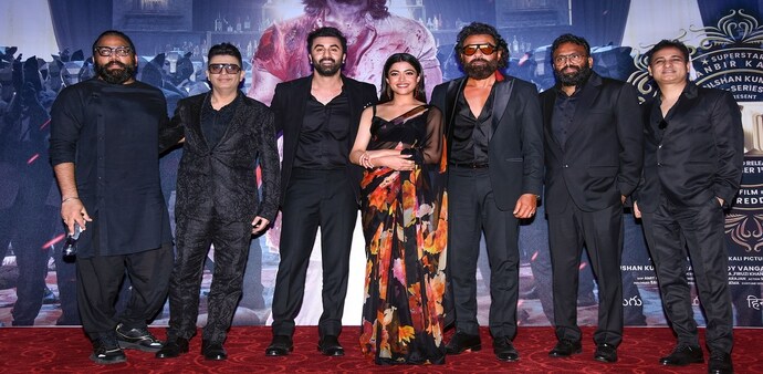 'Animal' box office collection: Netizens in awe of director Sandeep Reddy Vanga for Ranbir Kapoor-starrer's 'monster Monday' 'Animal' box office collection: Netizens in awe of director Sandeep Reddy Vanga for Ranbir Kapoor-starrer's 'monster Monday'