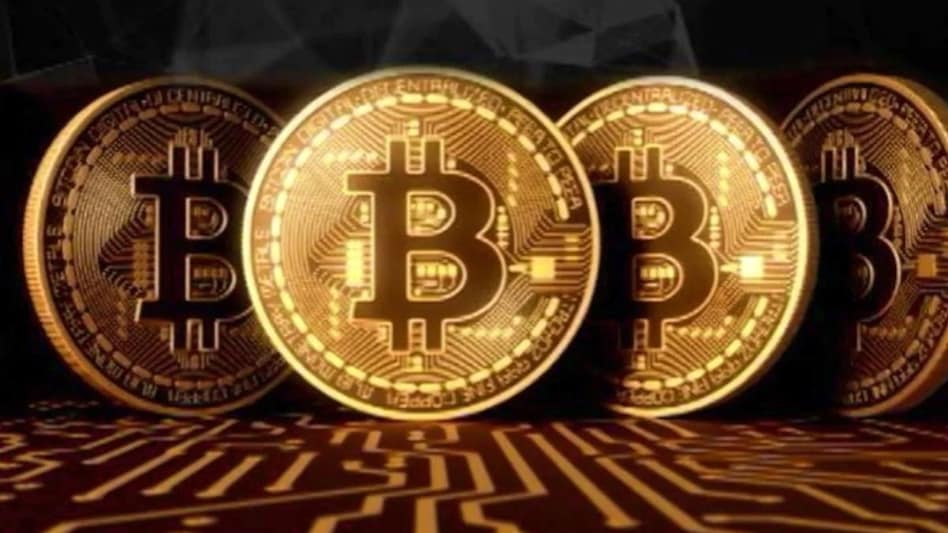 Gold has hit historic highs, and Bitcoin has rebounded by nearly $15,000 over the past month. Gold has hit historic highs, and Bitcoin has rebounded by nearly $15,000 over the past month.