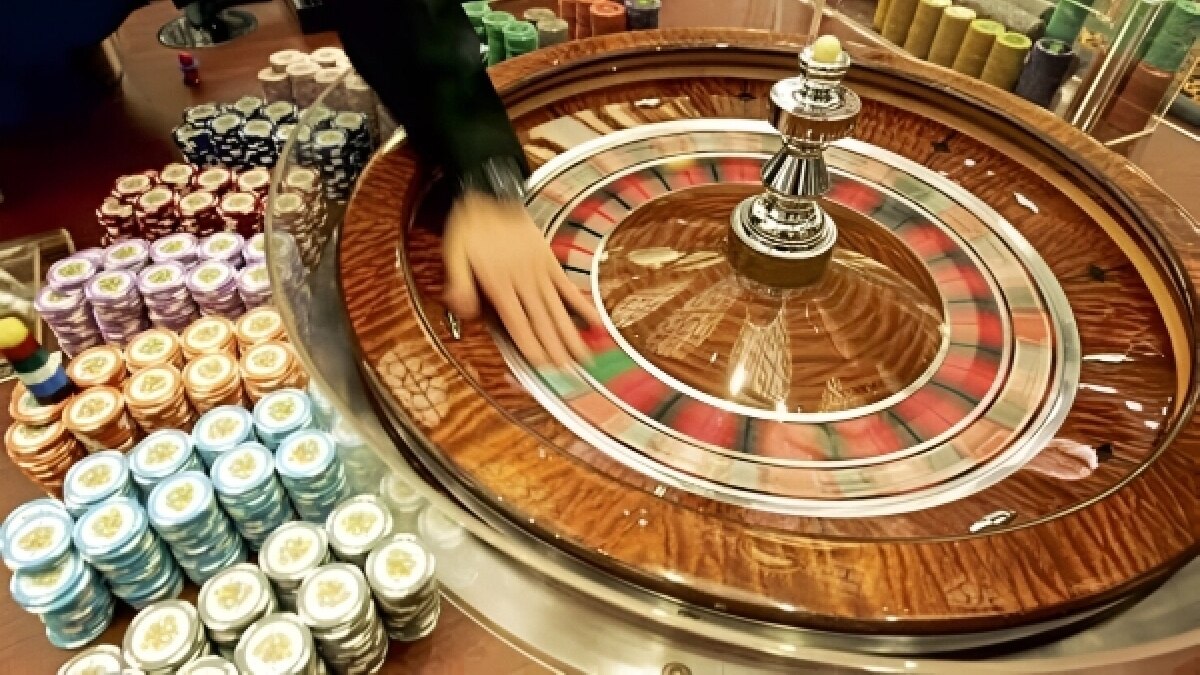 Delta Corp shares are trading higher than the 5 day, 10 day, 20 day, 50 day but lower than the 100 day, 150 day and 200 day moving averages. Delta Corp shares are trading higher than the 5 day, 10 day, 20 day, 50 day but lower than the 100 day, 150 day and 200 day moving averages.