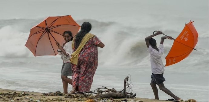 As per the weather department, the cyclone is likely to make landfall between Nellore and Machilipatnam during the forenoon of Tuesday. As per the weather department, the cyclone is likely to make landfall between Nellore and Machilipatnam during the forenoon of Tuesday.