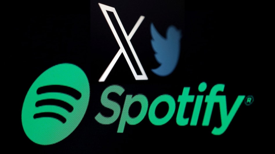 Spotify's forecast predicts a rise in monthly listeners, expecting to reach 601 million in the forthcoming holiday quarter. Spotify's forecast predicts a rise in monthly listeners, expecting to reach 601 million in the forthcoming holiday quarter.