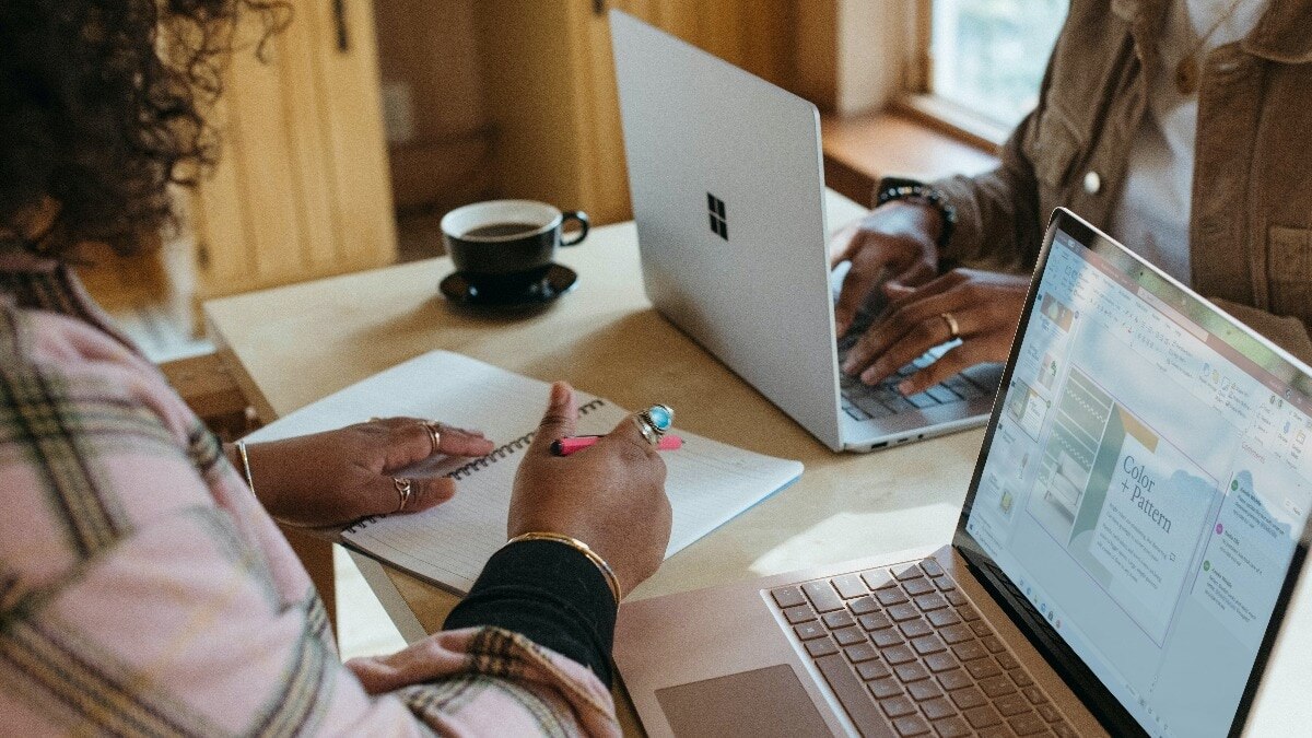 The government has launched a 45-day JEE crash course on the SATHEE portal in five languages, supported by an AI translation tool.
The government has launched a 45-day JEE crash course on the SATHEE portal in five languages, supported by an AI translation tool.