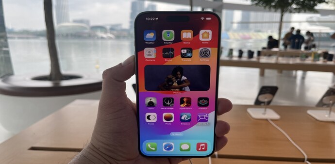 Apple iPhone 15 (Image: Pranav Dixit) Apple iPhone 15 (Image: Pranav Dixit)