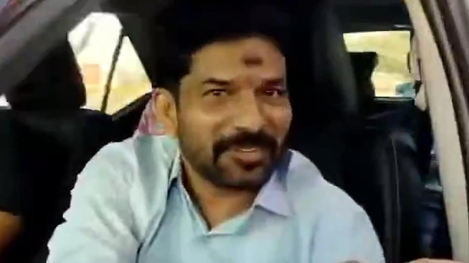 'Not even an MLA,' says BRS leader on police convoy for Revanth Reddy's brother; netizens say 'KCR's grandson did the same' 'Not even an MLA,' says BRS leader on police convoy for Revanth Reddy's brother; netizens say 'KCR's grandson did the same'