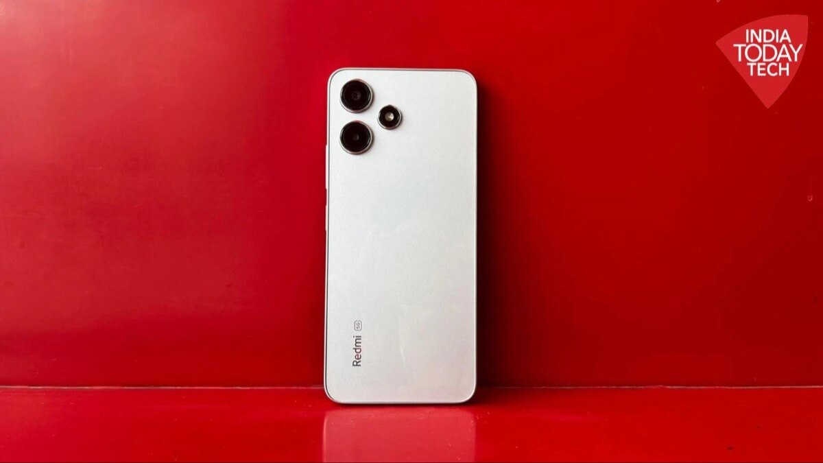 The Redmi 12 is available at a discounted price during the latest Flipkart Year End sale. 