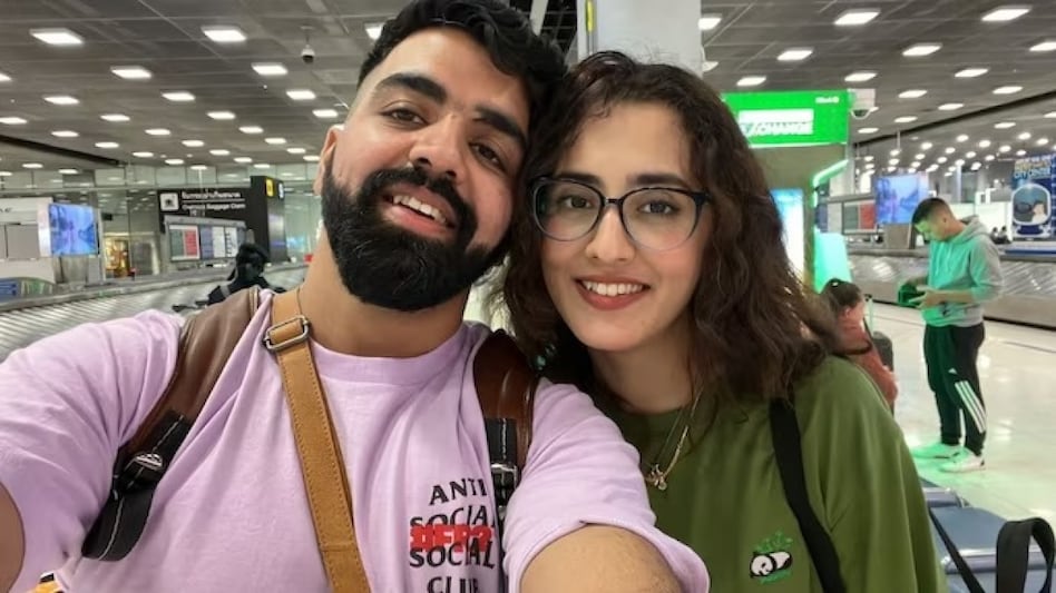 Javeria Khanum, who is from Karachi, crossed over to India to marry her fiancé Sameer Khan Javeria Khanum, who is from Karachi, crossed over to India to marry her fiancé Sameer Khan