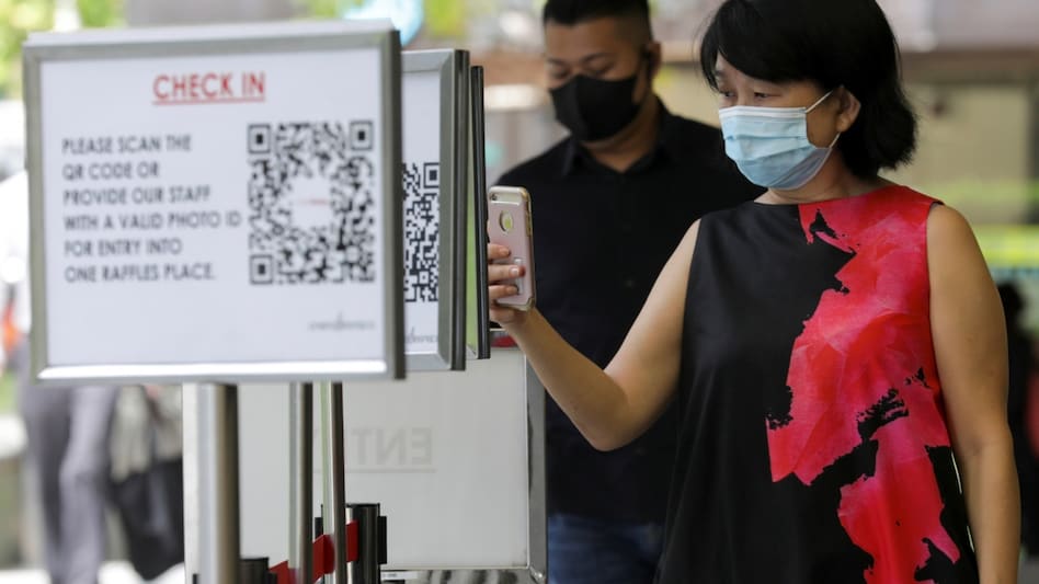 In Singapore, the vast majority of new cases are due to JN.1 variant, a sublineage of BA.2.86. In Singapore, the vast majority of new cases are due to JN.1 variant, a sublineage of BA.2.86.