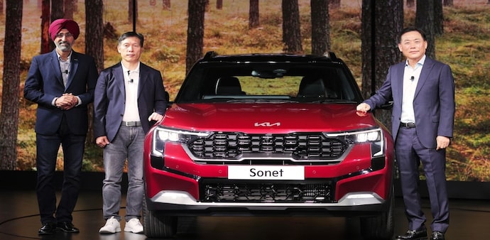 Kia Sonet facelift unveiled in India Kia Sonet facelift unveiled in India