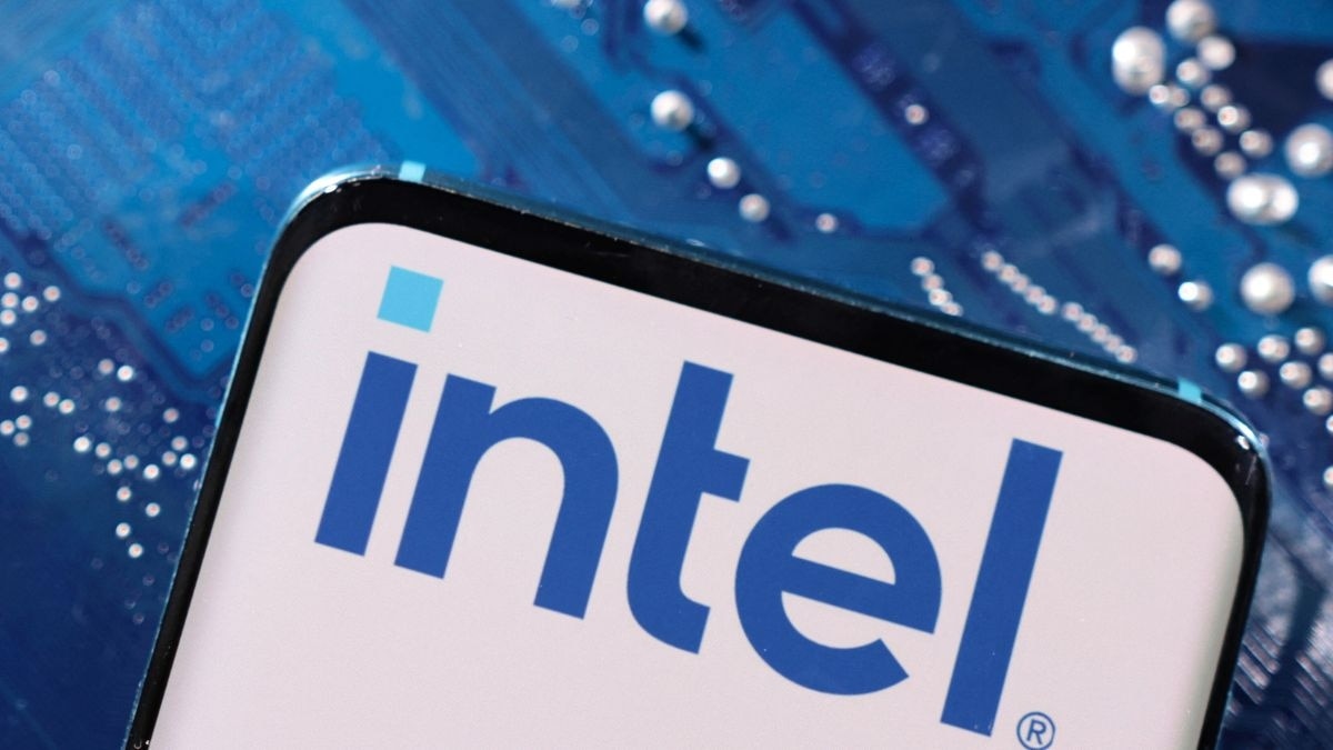 Intel unveils new Core Ultra chipsets Intel unveils new Core Ultra chipsets