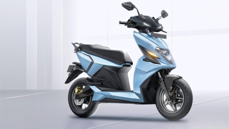 Simple Energy launches electric scooter at Rs 99,999 with 151 km range Simple Energy launches electric scooter at Rs 99,999 with 151 km range
