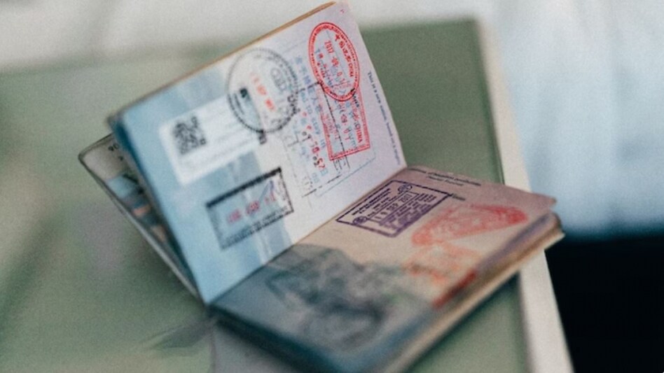 Iran has previously introduced visa-waiver programmes for several countries, including Turkey, Azerbaijan, Oman, China, Armenia, Lebanon, and Syria. Iran has previously introduced visa-waiver programmes for several countries, including Turkey, Azerbaijan, Oman, China, Armenia, Lebanon, and Syria.
