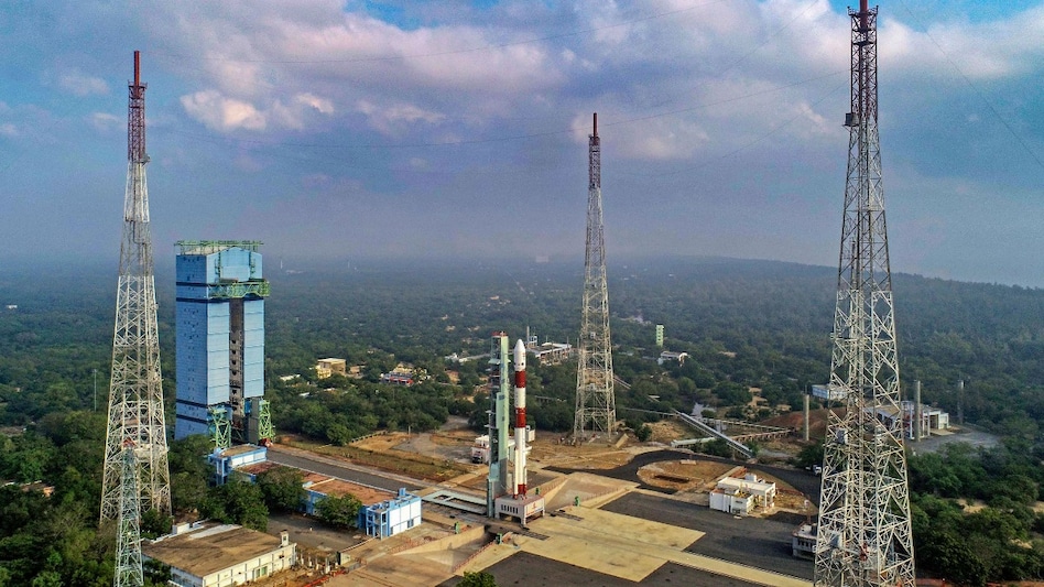 Sriharikota: ISRO's PSLV-C58 carrying X-ray Polarimeter Satellite (XPoSat) Sriharikota: ISRO's PSLV-C58 carrying X-ray Polarimeter Satellite (XPoSat)