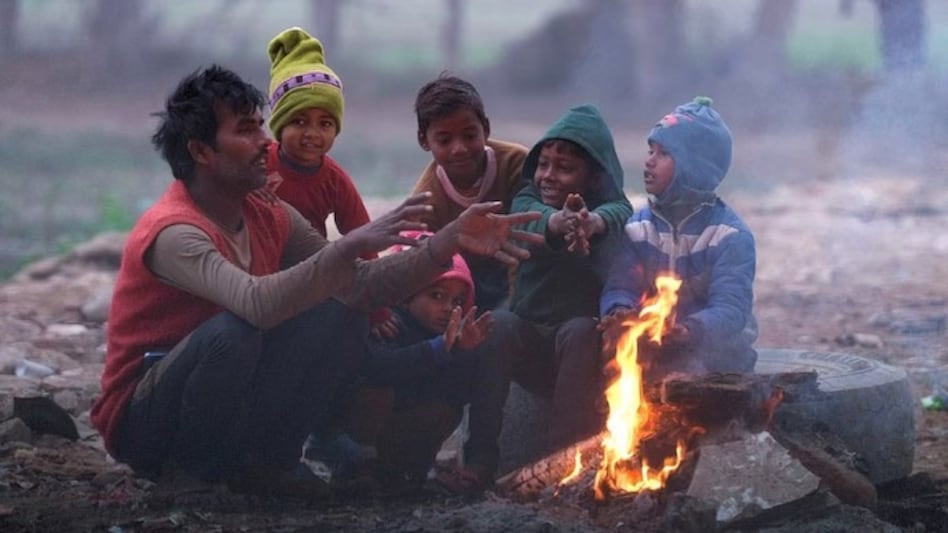 Additionally, the IMD anticipates that dense to very dense fog will continue to shroud Northwest India over the next two days before gradually diminishing. Additionally, the IMD anticipates that dense to very dense fog will continue to shroud Northwest India over the next two days before gradually diminishing.