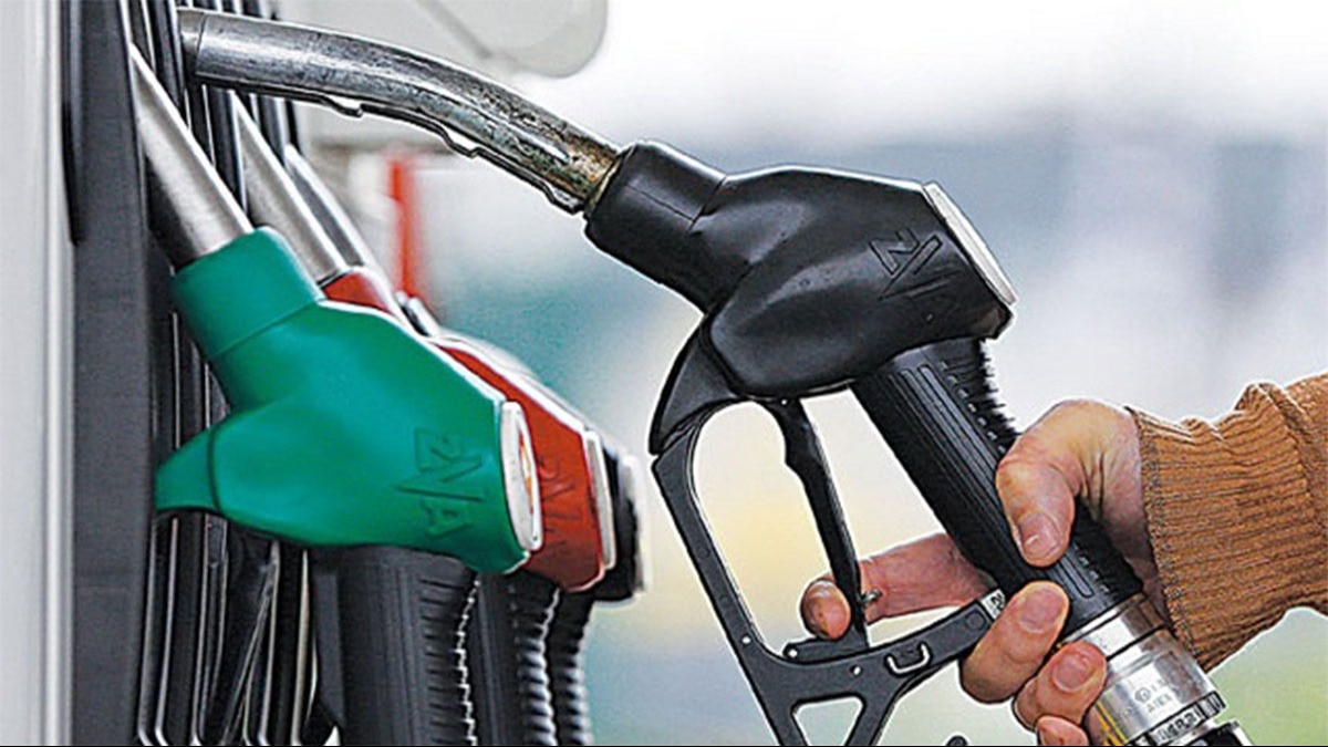 In Delhi, petrol price stands at Rs 96.72 per litre, while diesel is being sold at Rs 89.62 per litre. In Delhi, petrol price stands at Rs 96.72 per litre, while diesel is being sold at Rs 89.62 per litre.