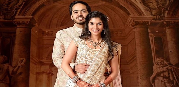 Anant Ambani and Radhika Merchant got engaged at Shrinathji Temple in Rajasthan’s Nathdwara on December 29 in an intimate ceremony which was followed by a party hosted by the Ambanis at their Mumbai mansion. Anant Ambani and Radhika Merchant got engaged at Shrinathji Temple in Rajasthan’s Nathdwara on December 29 in an intimate ceremony which was followed by a party hosted by the Ambanis at their Mumbai mansion.