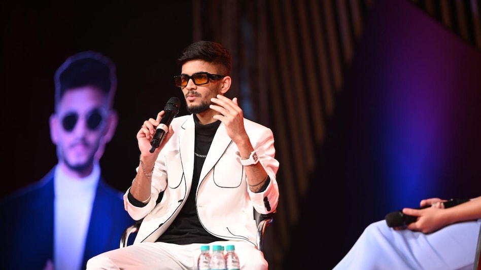 Anurag Dwivedi, a renowned fantasy cricket expert and YouTube sensation, hosted his first-ever grand meet-up titled 'Tu Kar Lega' at the prestigious Indira Gandhi Pratishtha in Lucknow on January 7, 2024. Anurag Dwivedi, a renowned fantasy cricket expert and YouTube sensation, hosted his first-ever grand meet-up titled 'Tu Kar Lega' at the prestigious Indira Gandhi Pratishtha in Lucknow on January 7, 2024.