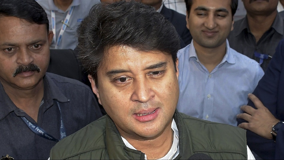 Delhi airport’s revamped main runway to re-open this week, says Scindia Delhi airport’s revamped main runway to re-open this week, says Scindia