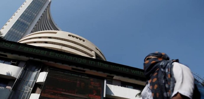Sensex, Nifty tick higher after a 3-day drop; IRFC, Network 18 jump up to 5% Sensex, Nifty tick higher after a 3-day drop; IRFC, Network 18 jump up to 5%